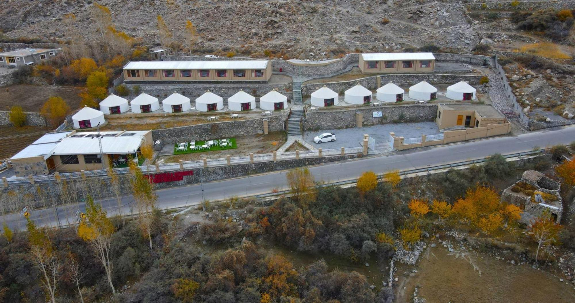 Apex Hotels And Resorts Hussaini Karimabad  Zewnętrze zdjęcie