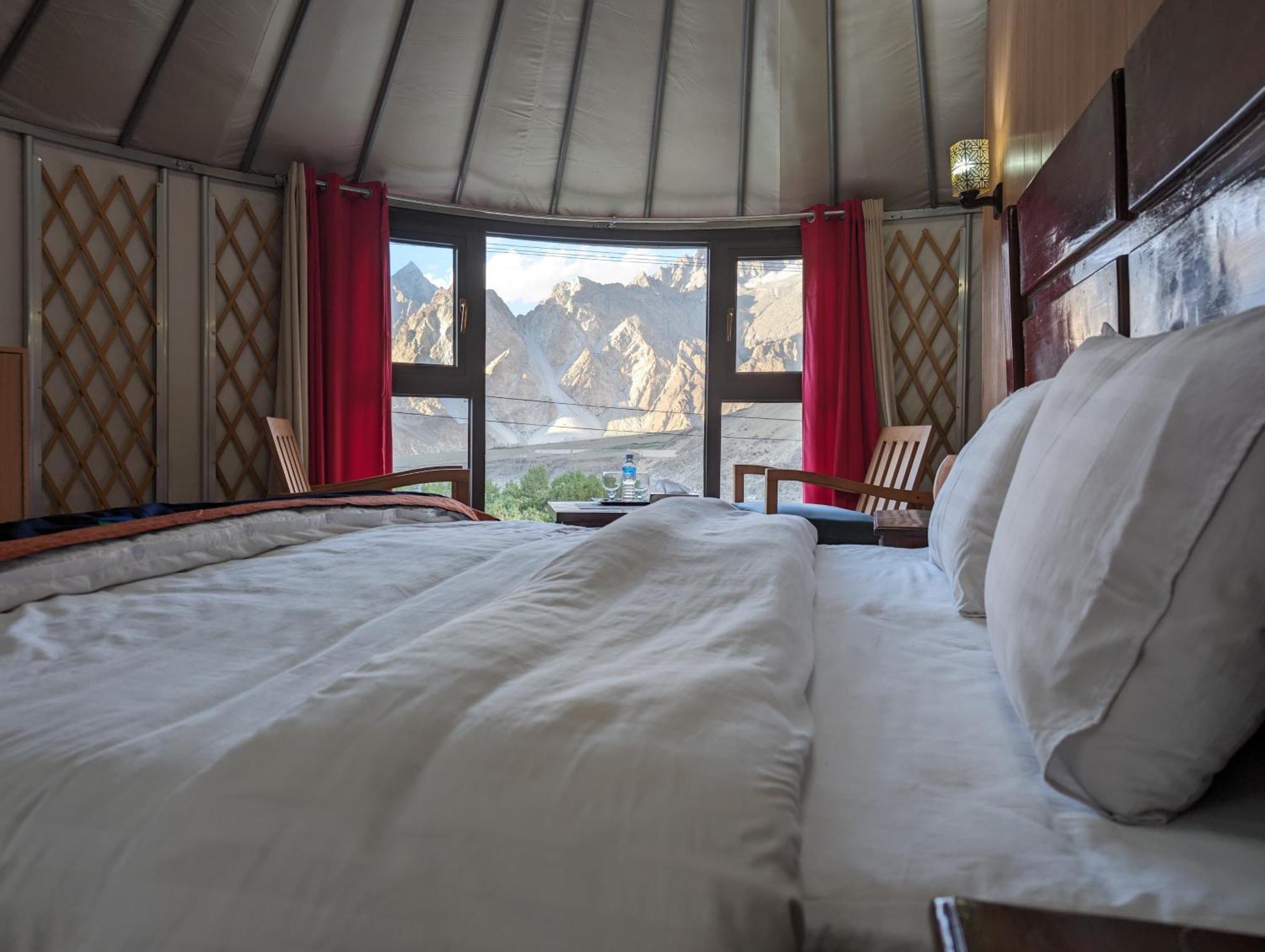 Apex Hotels And Resorts Hussaini Karimabad  Zewnętrze zdjęcie