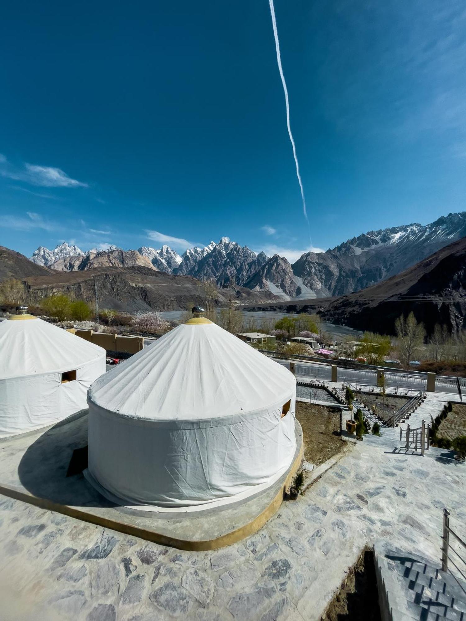 Apex Hotels And Resorts Hussaini Karimabad  Zewnętrze zdjęcie