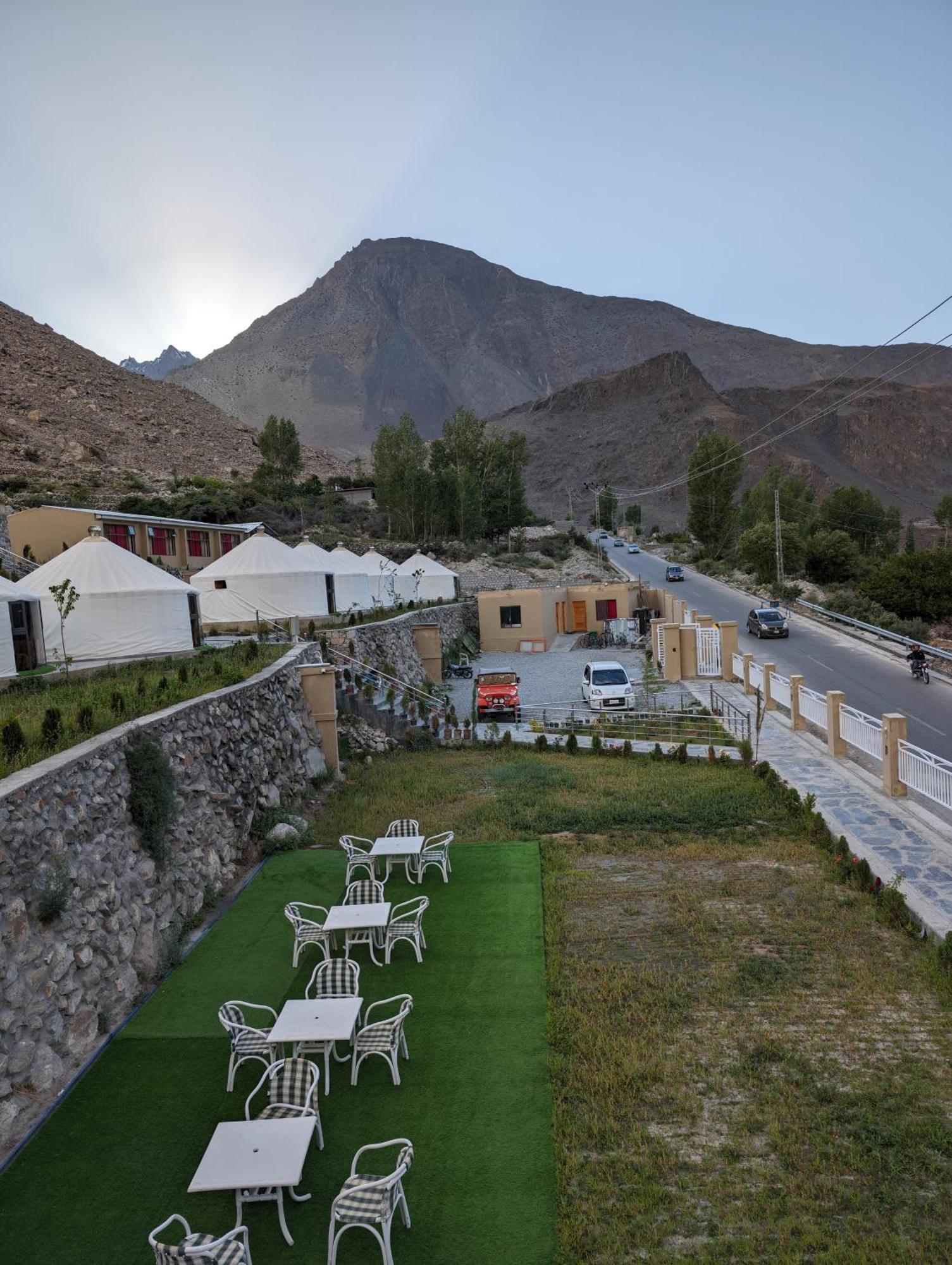 Apex Hotels And Resorts Hussaini Karimabad  Zewnętrze zdjęcie