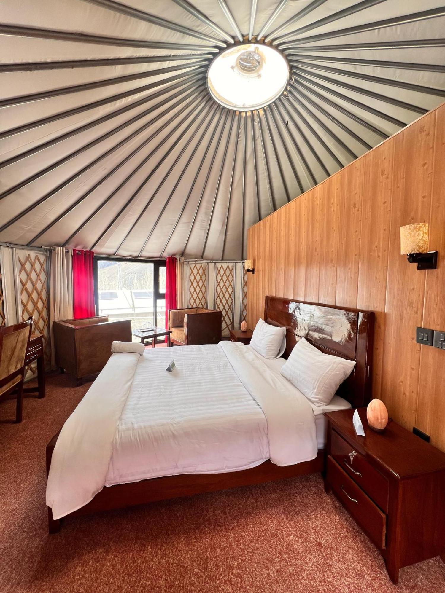 Apex Hotels And Resorts Hussaini Karimabad  Zewnętrze zdjęcie